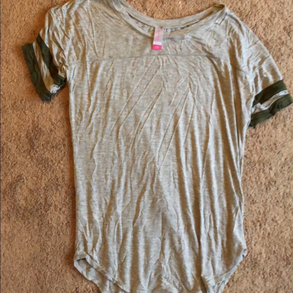 Tee